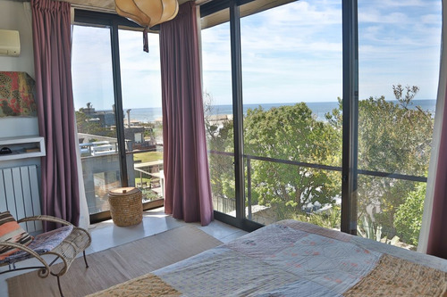 Casa En Alquiler Por Temporada De 4 Dormitorios En Punta Piedras (ref: Bpv-7396)