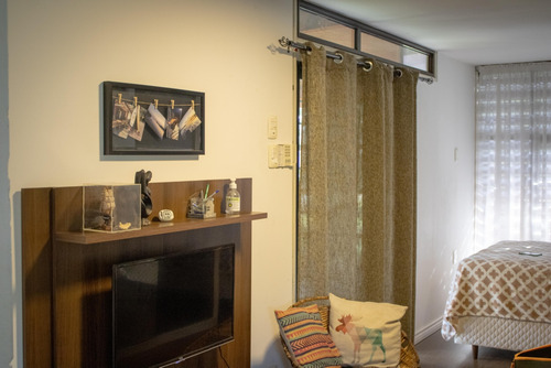 Casa Diseño De Vanguardia. Jareguiberry. Ideal Parejas.