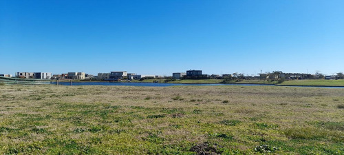 Imagen 3 de 5 de Venta, Terreno A La Laguna, Barrio Acacias, Puertos - Escobar.