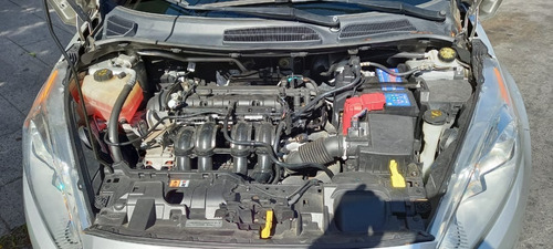 Ford Fiesta Kinetic Design Titanium