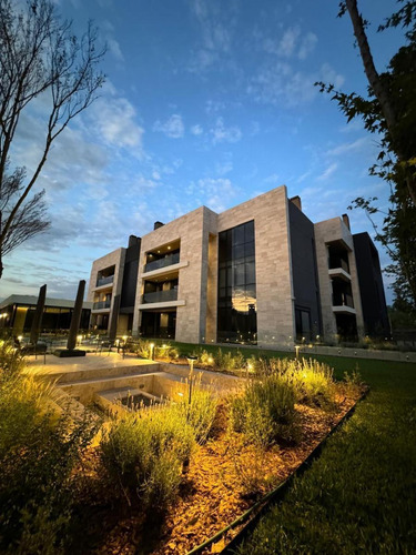 Departamento Amoblado En Alquiler En Exclusivo Condominio Puro Cerro