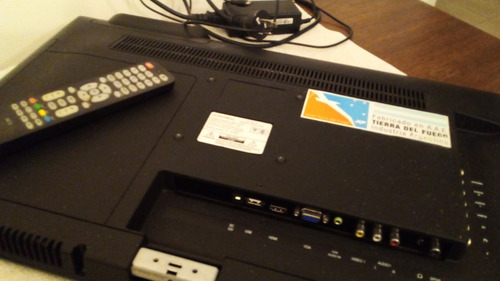Tv Admiral Led 24' C/soporte. (solo Retiro En Persona) (Usado)