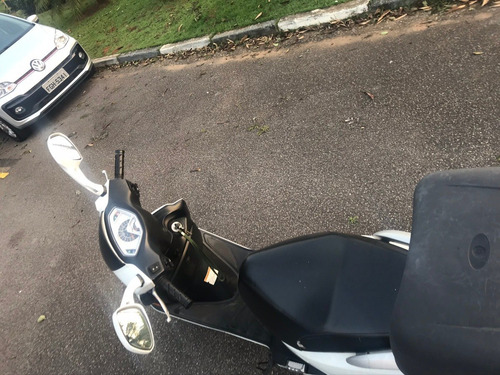 Suzuki Burgman 125i Branca