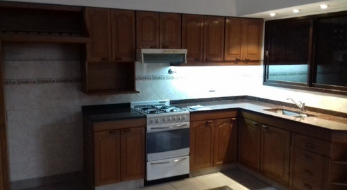 Alquiler Casa, Familiar, Opcion Profesional,ong, Consultorio