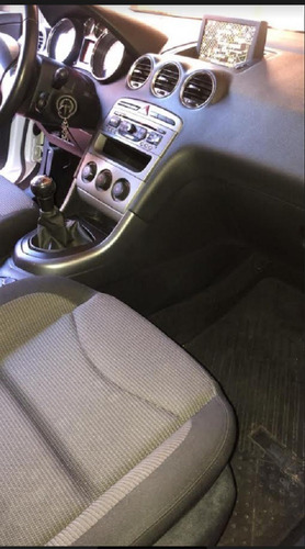 Peugeot 308 1.6 Allure Nav 115cv - Año 2015
