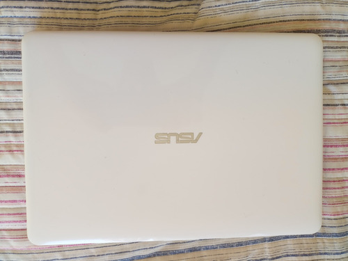 Laptop Asus X441n Con Detalles (Usado)