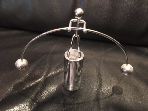Anti Stress Accesorio Cromado Equilibrista Mini
