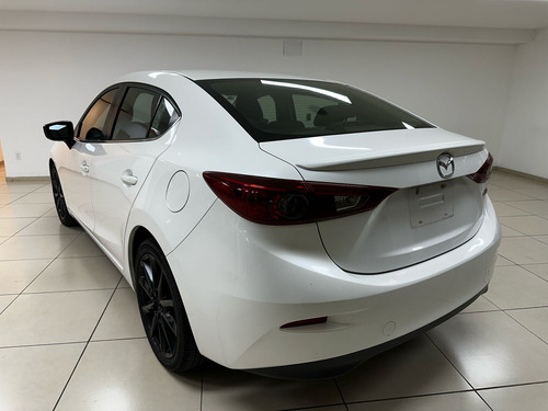 Mazda Mazda 3 S