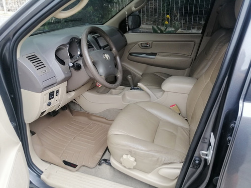 Toyota Fortuner Sr5 4x2