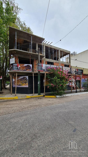 Imagen 22 de 28 de Monoambiente En Segundo Piso Al Frente Con Balcon Y Cochera - Temperley