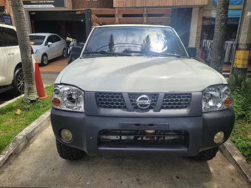 Nissan Frontier 3.0 STD D22 4X4 MT