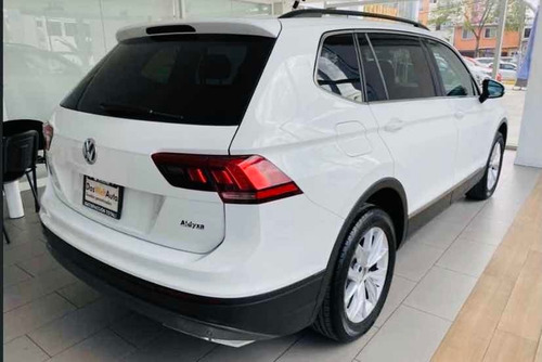 Imagen 3 de 12 de Volkswagen Tiguan 2020 1.4 Comfortline 5as At