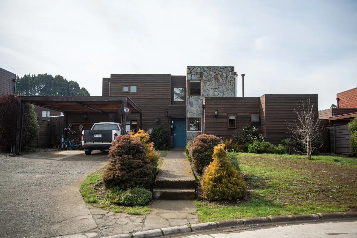 Imagen 1 de 26 de Casa En Arriendo Puerto Varas | 4d+5b | Condominio