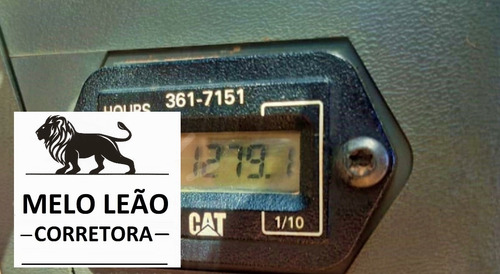 Imagem 5 de 7 de Mini Carregadeira Caterpillar 216 B3 - Ano 2015