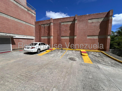 Townhouse En Venta En Villa Nueva Hatillo Cda 25-10925 Yf