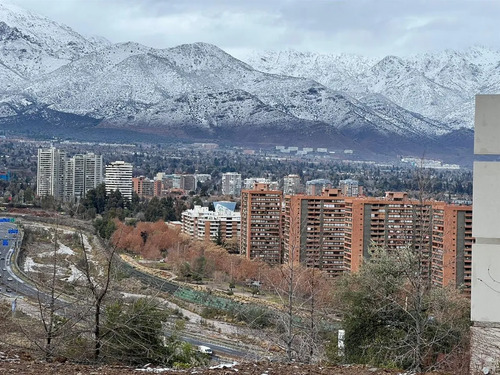 Sitio Via Aurora, Gran Vista A Santiago