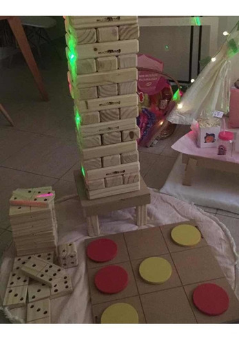 Alquiler De Jenga Gigante