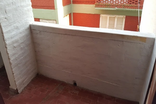 Imagen 4 de 11 de Nuevo Valor Frente Al Mar Zona El Gateado 2º Piso Escalera Cuenta Con Cochera Y Salida Directa Al Mar