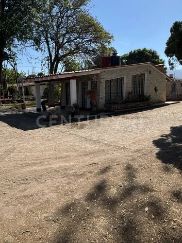 Bungalow En Club Roca Azul, Jocotepec. Jal.