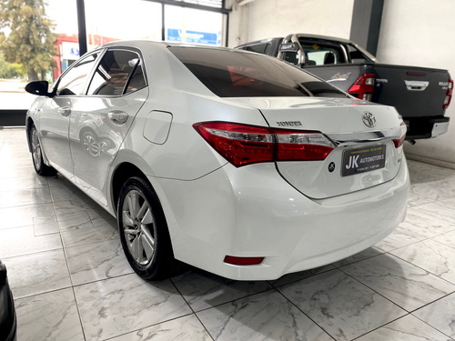 Toyota Corolla 1.8 Xei Pack