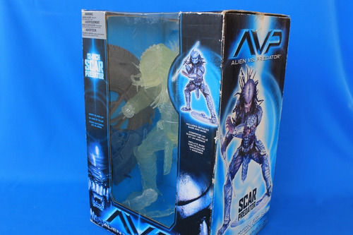 Stealth Scar Predator 12 Pulgadas Mcfarlane Toys (Usado)