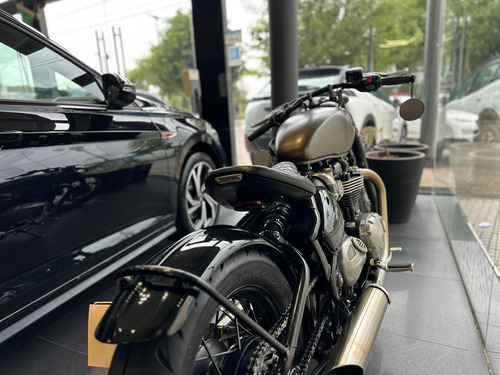 Triumph Bobber Boneville 1200, 2018. 4.000kms