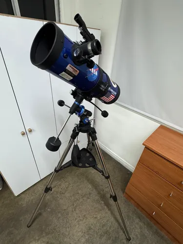 Telescopio Meade Polaris 127 Eq, Reflector 216005 Color Azul (Usado)