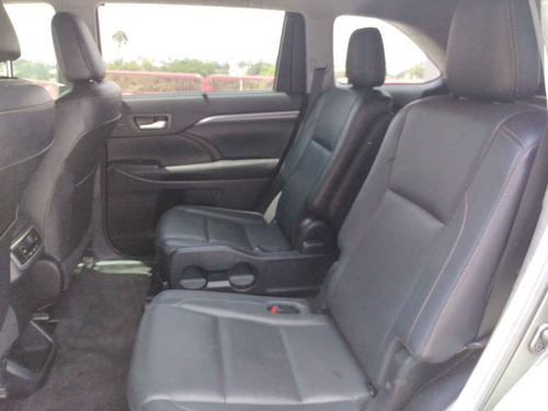 Imagen 10 de 14 de Toyota Highlander 2018 Limited Pr V6/3.5 Aut