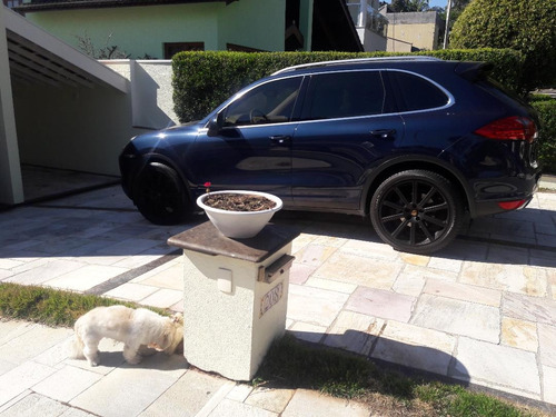 Porsche Cayenne 2011 Completa