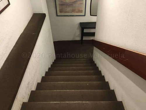 Edificio Comercial En Venta La Yaguara Mls #23-9006 Bm