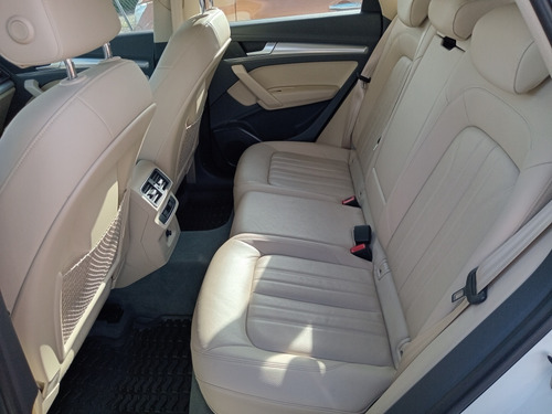 Audi Q5 2.0 L T Select Dsg