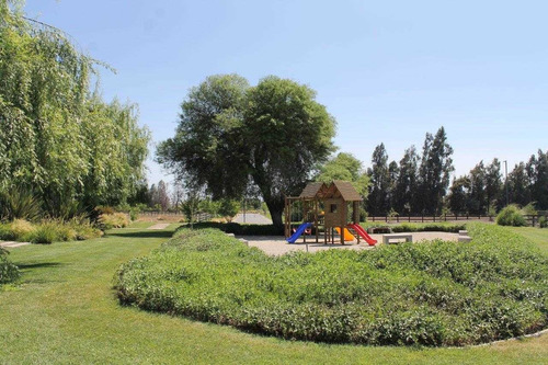 Sitio En Exclusivo Condominio De Primer Nivel