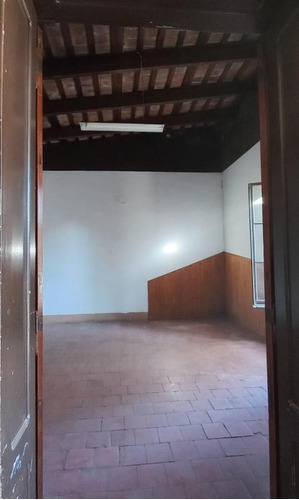 Casa Céntrica En Esperanza A Refaccionar