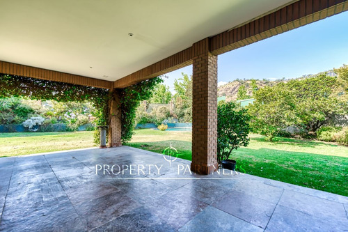 Excelente Casa Estilo Inglés En Los Nogales