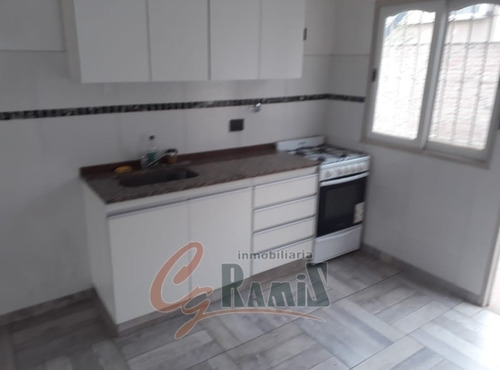 Imagen 6 de 10 de Casa En Alquiler A Nuevo. Marañon 1200 Ituzaingo