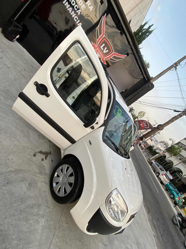Imagem 3 de 13 de Fiat Doblo 2018 1.8 16v Essence 7l Flex 5p