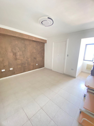 Apartamento En El Parral Residencia Normandia Ns