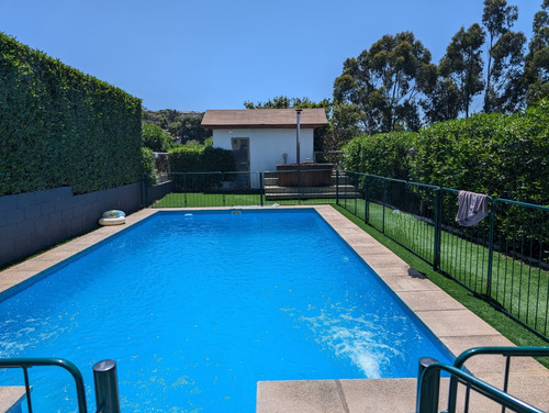 Parcela Con 2 Casas Y Cabaña En Mantagua, 2500m2