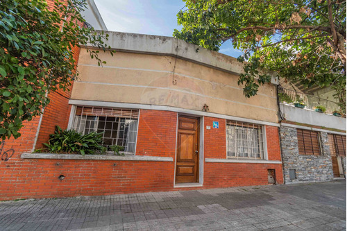 Venta Casa En Pocitos 4 Dormitorios 