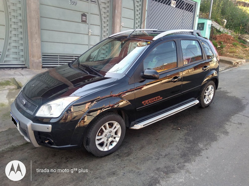 Imagem 1 de 10 de Ford Fiesta