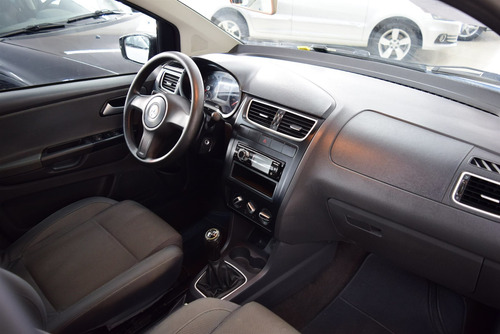 Volkswagen Fox 1.0 Mi Trend 8v Flex 4p Manual