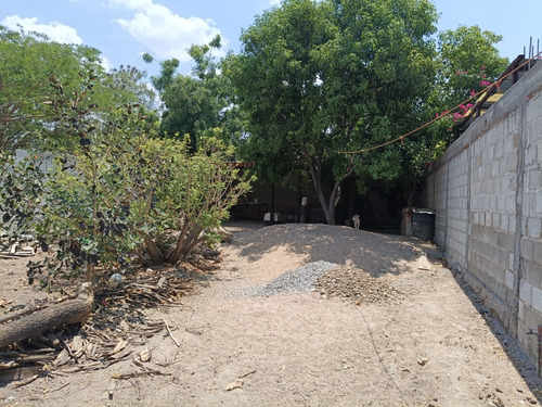 Terreno De 288 Mts. Cuadrados, Bardeado, Todos Los Servicios