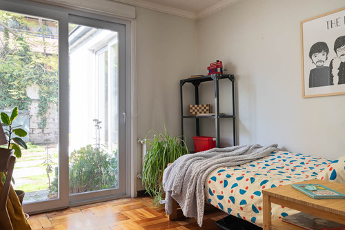 Preciosa Casa Con Gran Terreno En Providencia