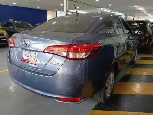 Toyota Yaris SEDAN CORE 1.5L L4 107HP TM