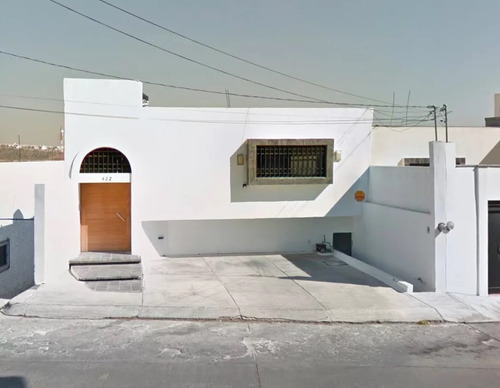 Casa Amplia En Zona De San Luis Potosí.  Dae                                         Adjudicada