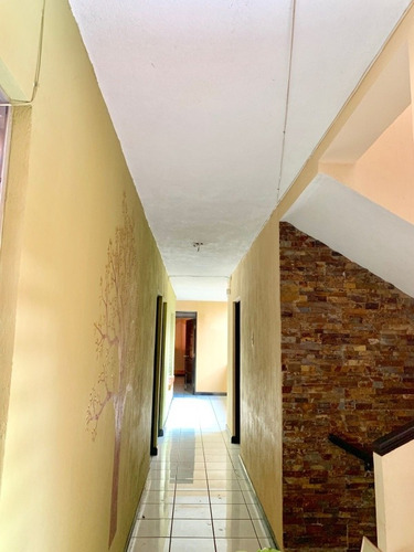 Imagen 7 de 14 de Hermosa Casa Ubicasa En Zona 2 Ciudad Capital.