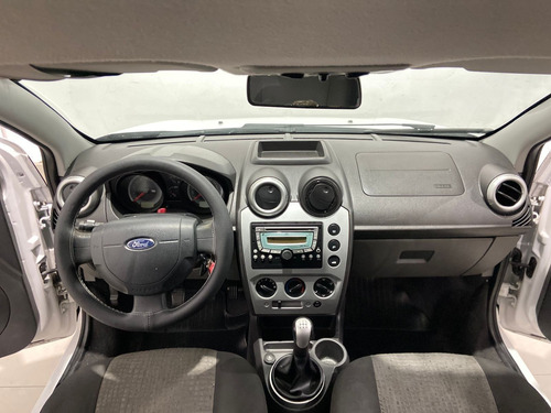 Ford Fiesta Sed. 1.6 8V Flex 4p