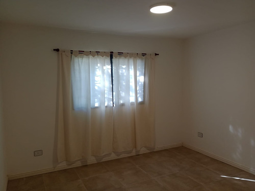 Casa A Estrenar-carpintería (zona Céntrica)