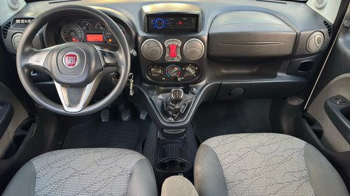 Fiat Doblo 1.8 16v Essence 7l Flex 5p 5 marchas