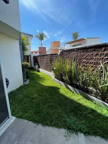 Casa En Venta Camino Real Y Zavaleta